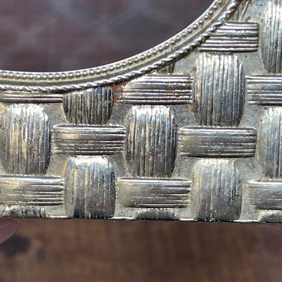 Vintage Brass Tone Woven Metal Tissue Box Cover Strawberry Floral - Picture 14 of 15